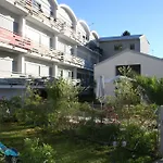 Ξενοδοχείο με διαμερίσματα Levante