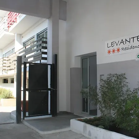 Levante Hotel apartamentowy 3*