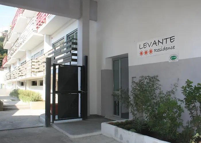 Levante Apartahotel 3*